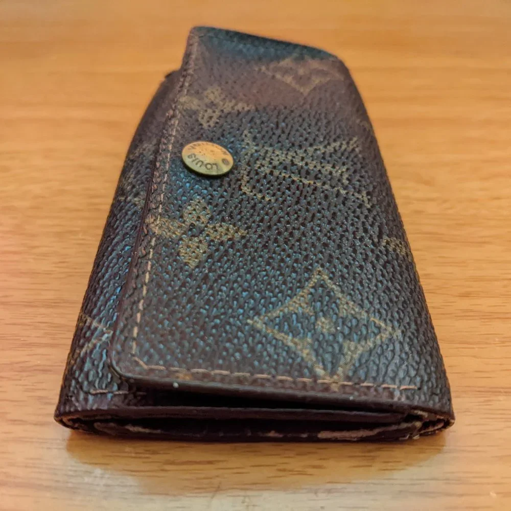 Louis Vuitton Monogram Key Holder/Wallet #1357💥PRICE DROP💥